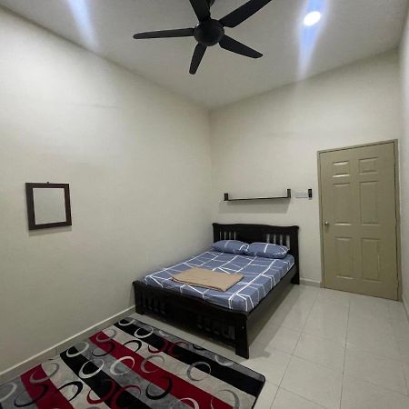 No 61 Nazirin Homestay Tmn Indah Raya 2 Manjung Lumut Zewnętrze zdjęcie