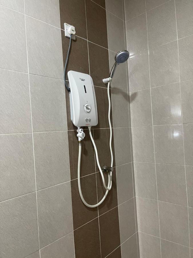 No 61 Nazirin Homestay Tmn Indah Raya 2 Manjung Lumut Zewnętrze zdjęcie