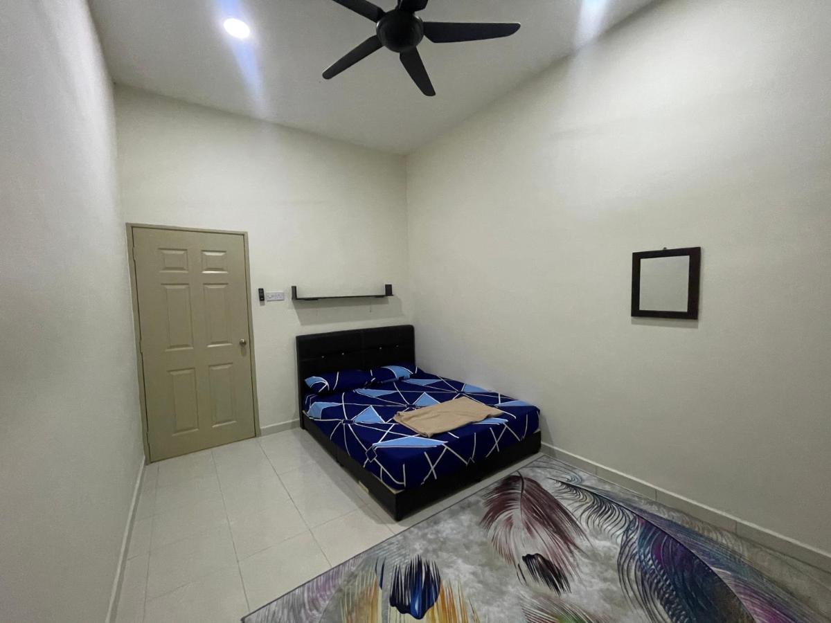 No 61 Nazirin Homestay Tmn Indah Raya 2 Manjung Lumut Zewnętrze zdjęcie